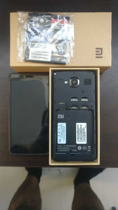 За части два броя xiaomi redmi 2