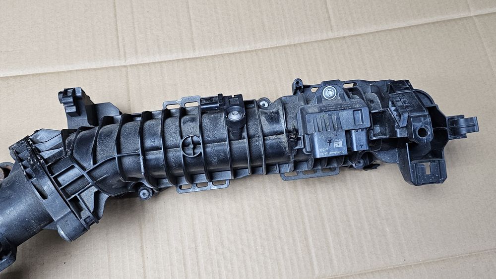 Колектор бмв 143 кс без вихрови клапи bmw н47д20ц n47d20c