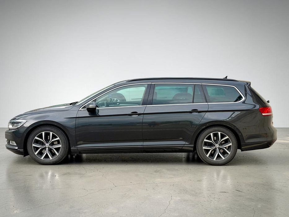 VW Passat Variant 2.0 TDI  150 CP  110.000 KM  HUD  DCC  ACC