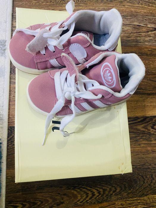 Детская обувь в отличном состояние