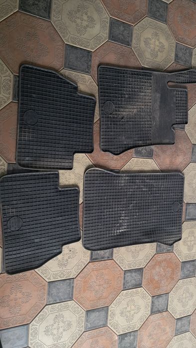 Зап салонные  Мерседес.210е.