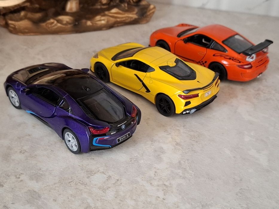 Коллекционные машинки, масштаб 1:36