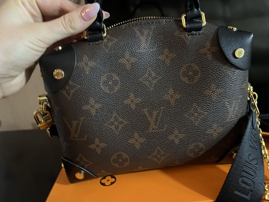 Geanta Louis Vuitton nepurtata