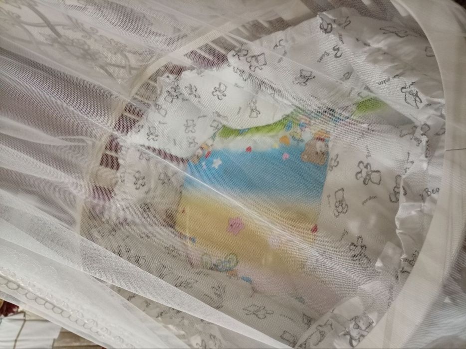 Bolalar mebelniy  krovati