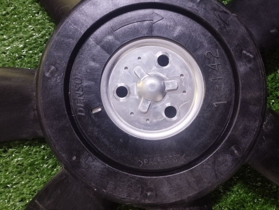 Крыльчатка вентилятора Тойота