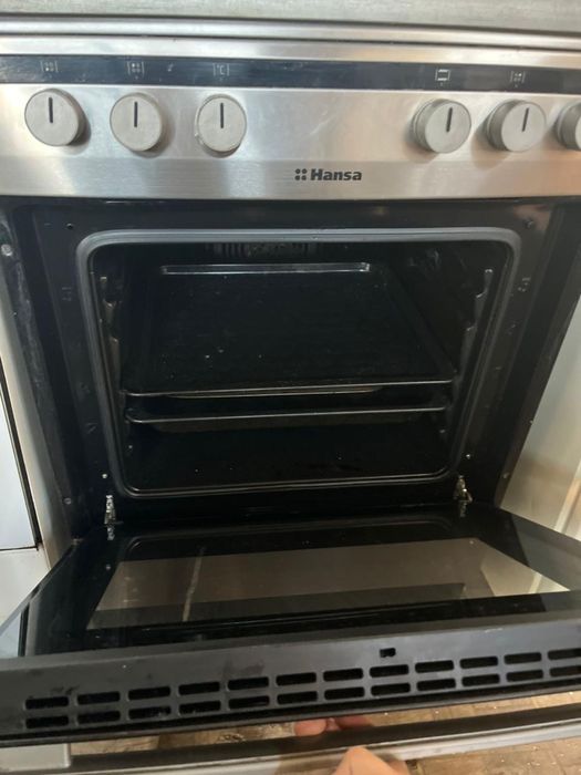 Продам газовую плиту