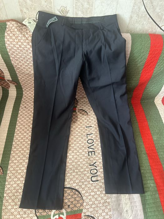 Продам брюки школьные