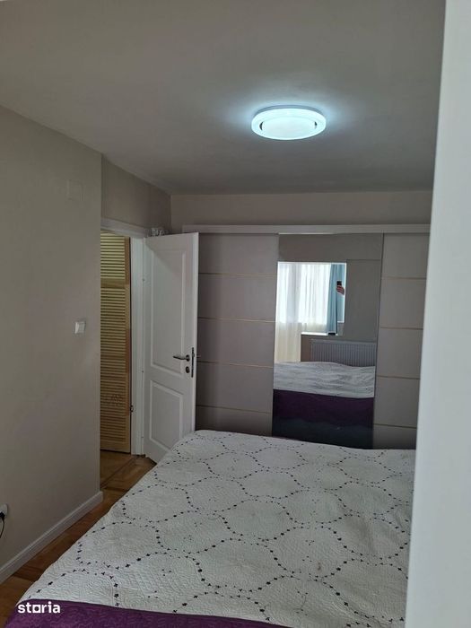 Apartament 4 camere 95 mp Central bloc anvelopat, finisat, mobilat