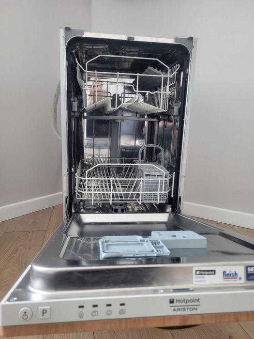 Hotpoint Ariston посудомоечная