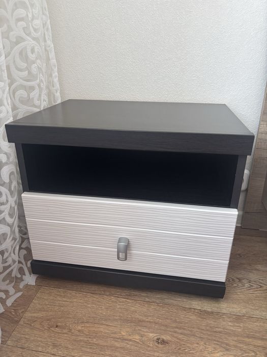 Продам две тумбочки