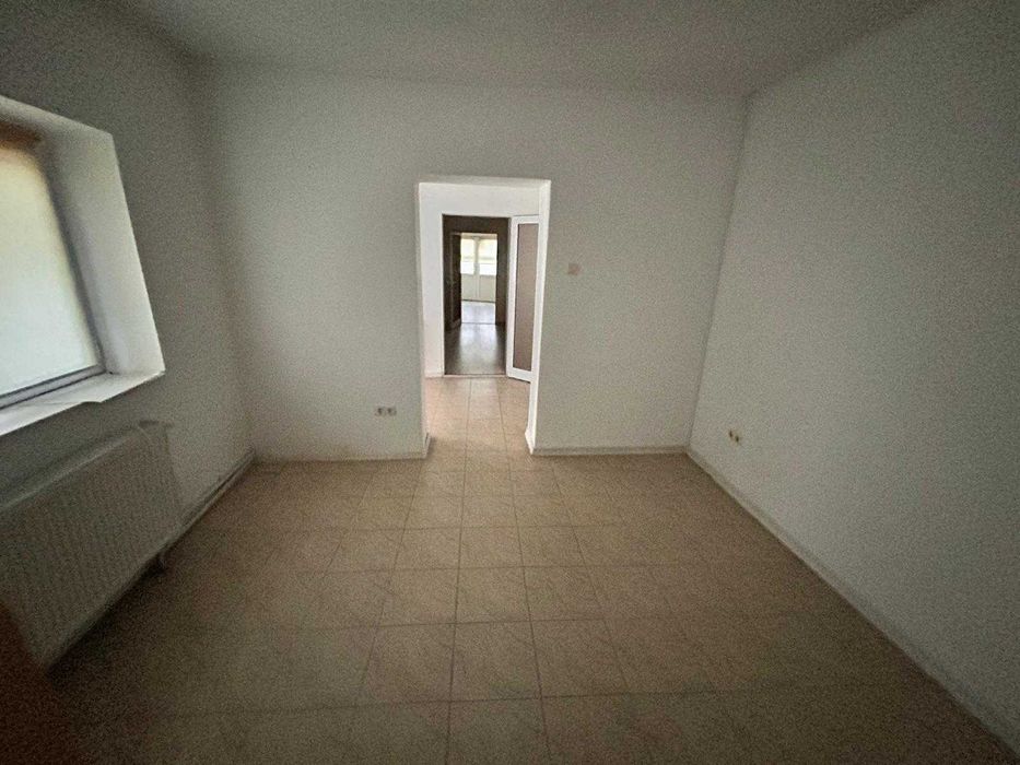 Spatiu comercial de inchiriat – Str. George Cosbuc nr. 194, Galati