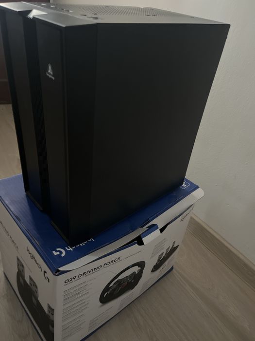 Vand pc si volan cu bedale gaming