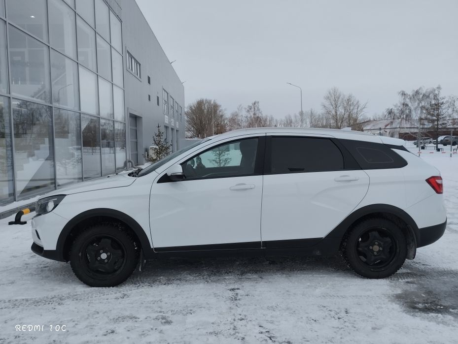 Продам ладу Весту св кросс