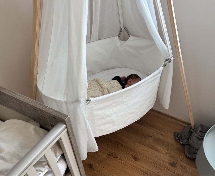 Люлка за бебе със стойка Leander