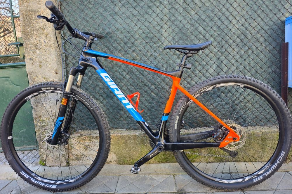 Карбонов 29цола Giant XTC 2x11 скорости XT Като нов L размер