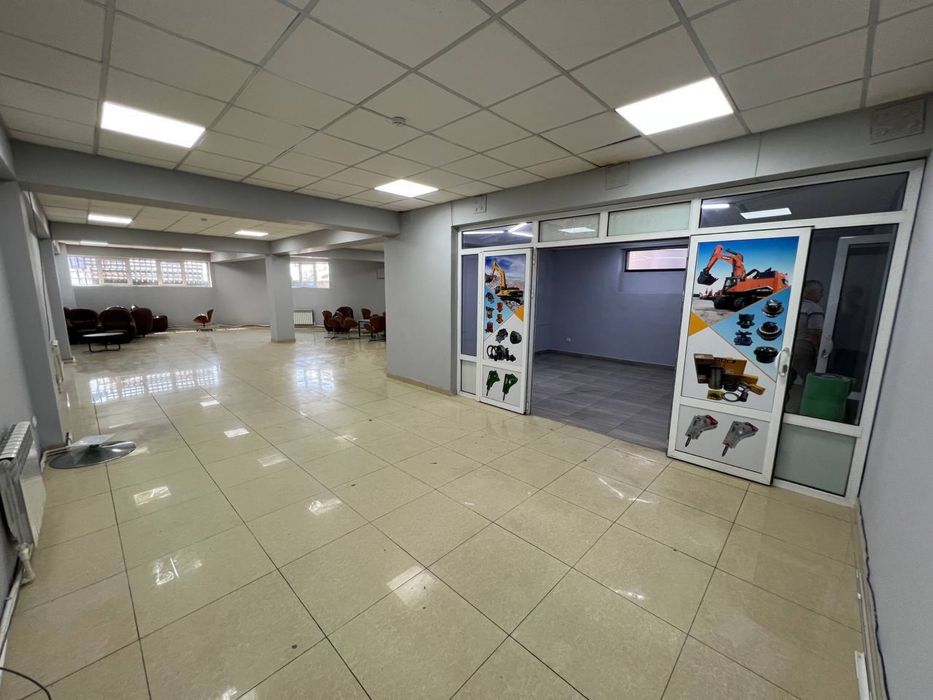 Срочно Аренда офис Showroom и т.д. 24/7 Доступ Вдоль Дороги