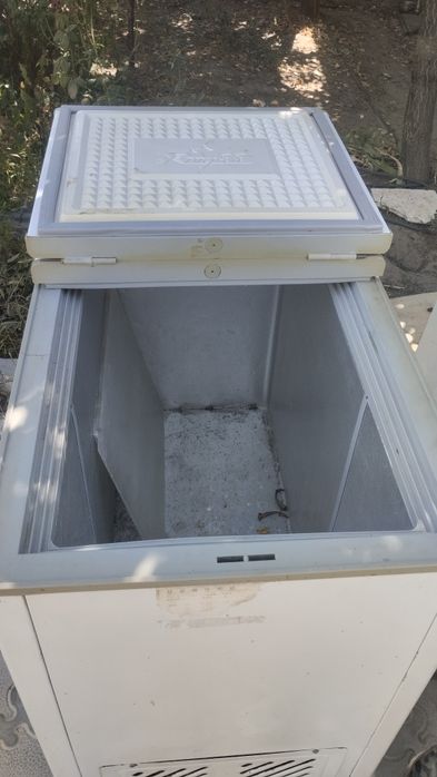 Продам морозильник