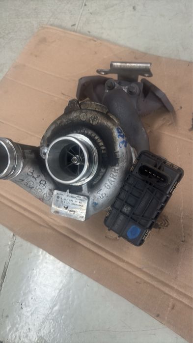 Турбо компресор/ турбина Mercedes 320cdi OM642 A6420901480/  GT2062V
