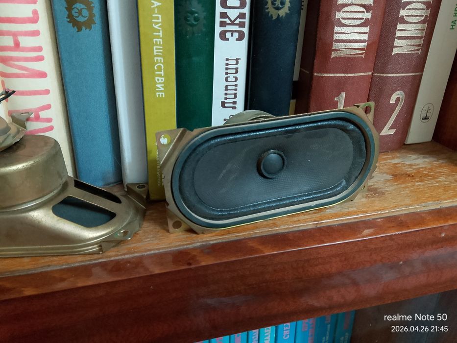 Динамики. Много разных. Пишите