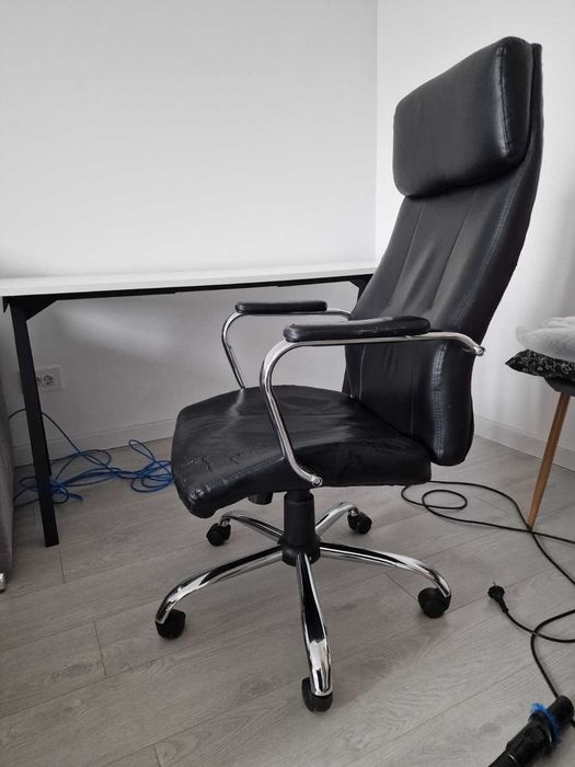 Vand scaun de birou kring negru