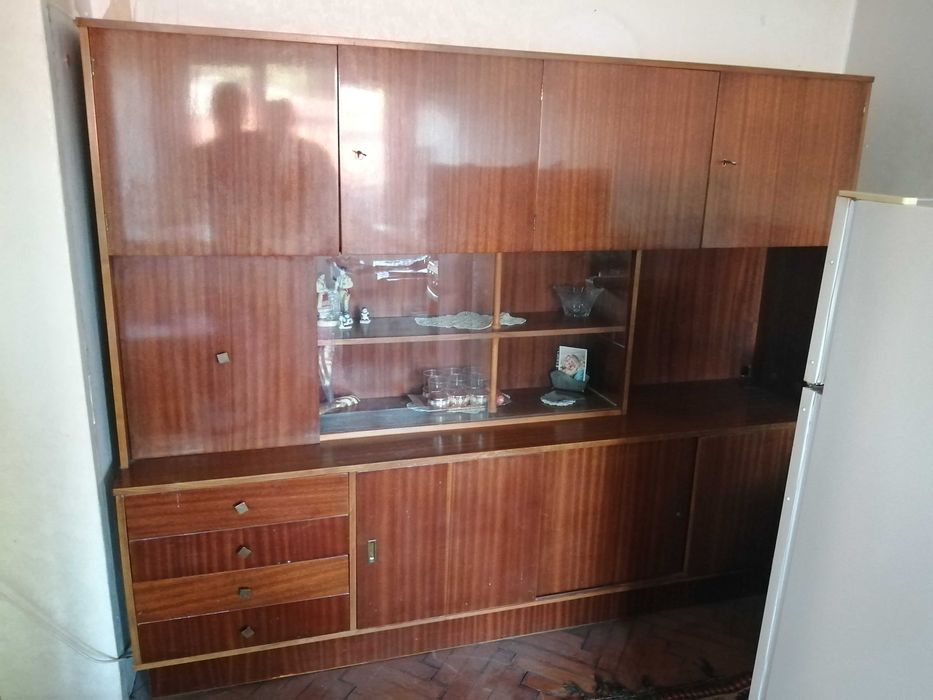 Секция, масив с фурнир