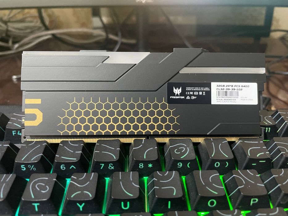 Acer Predator HERMES (DDR5 6400Mhz 2R*8 1X32GB)