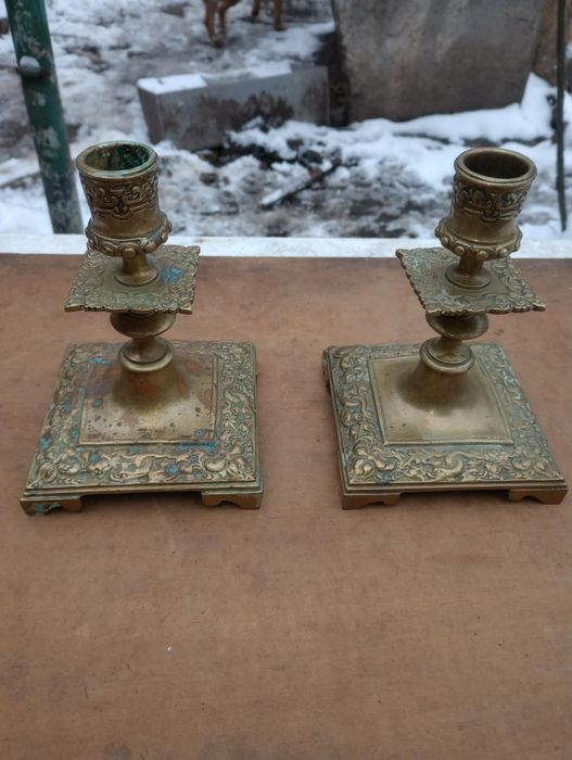 Pereche sfeșnice vechi din bronz masiv
