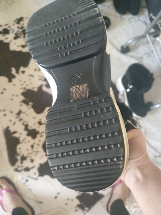 Дамски велурени топли боти