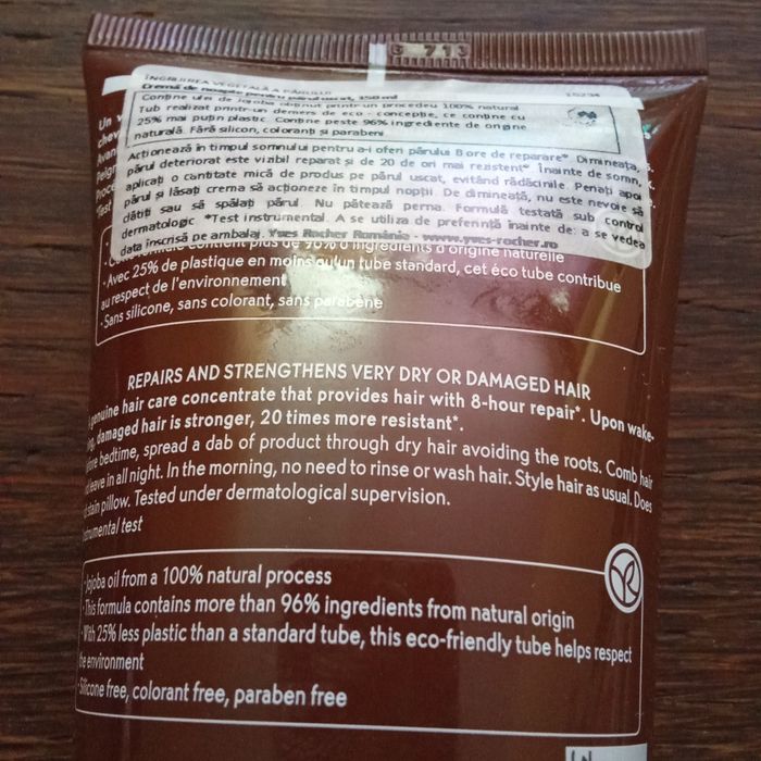 Cremă reparatoare păr.