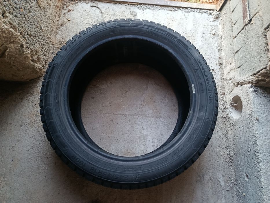 Продам шины всесезонка r18