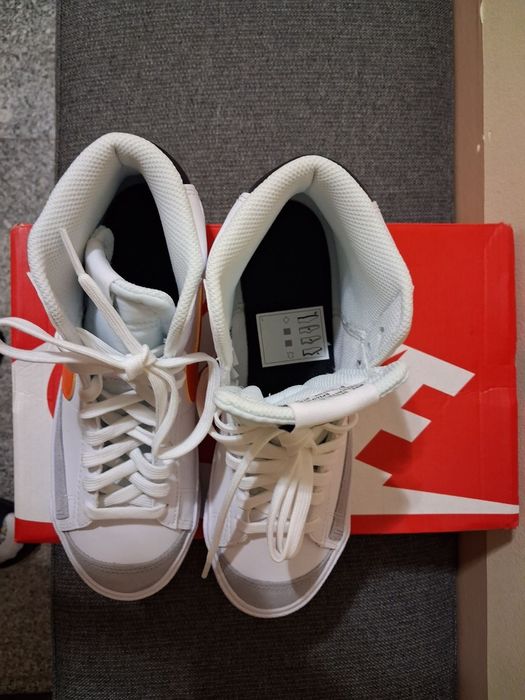 Маратонки   Nike