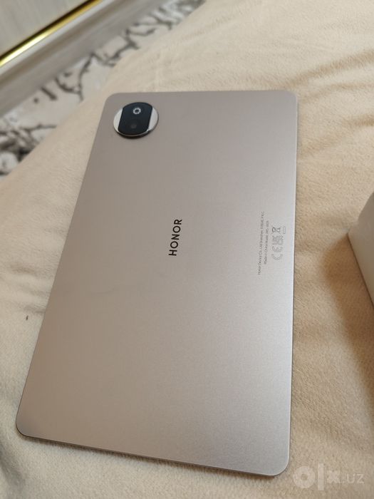 Honor pad x7 Sotiladi
