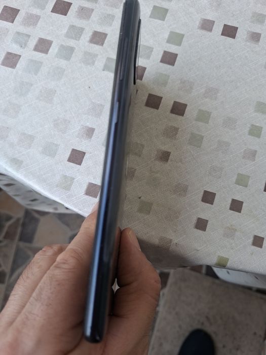 Продавам  Samsung A 51