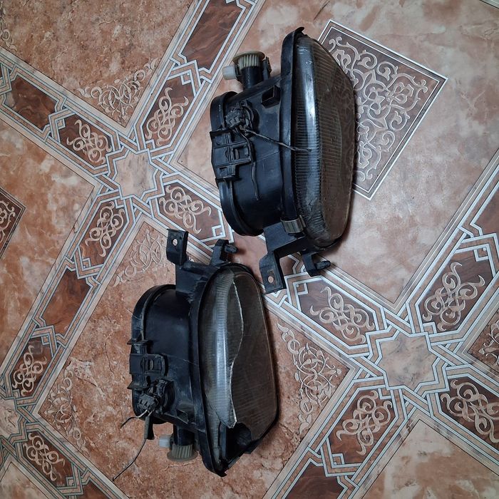 Противотуманка мерседес w210.