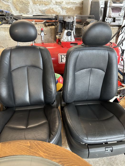 Предни кожени седалки за w211 пълен ел