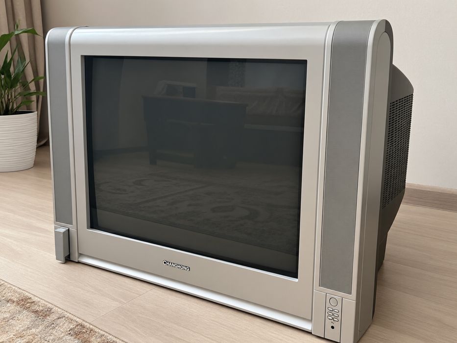 Продам телевизор Changhong (ЭЛТ)