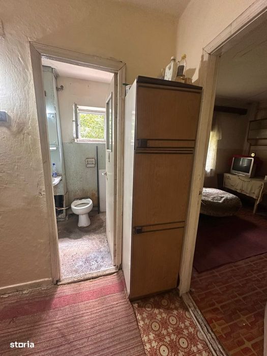 De vanzare garsoniera cu balcon, confort 1,  38mp. Pret 19000euro