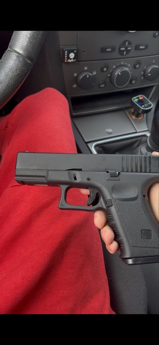 Airsoft G19 + консумативи