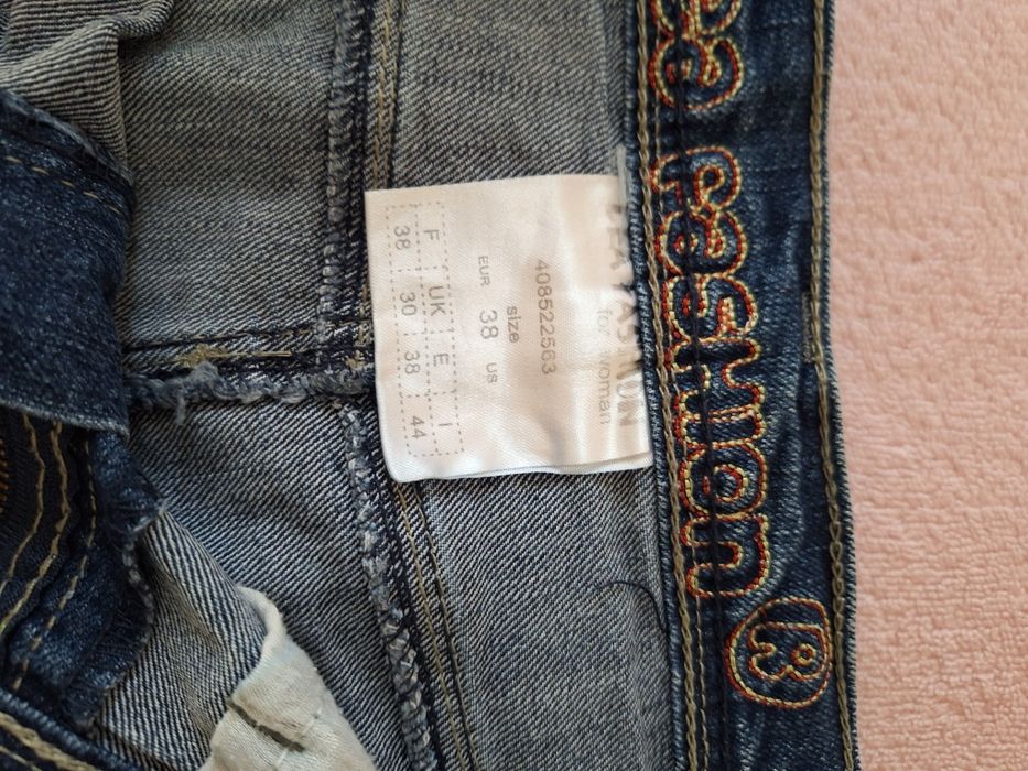 Къси дънкови панталони , къса дънкова пола,топ без ръкави