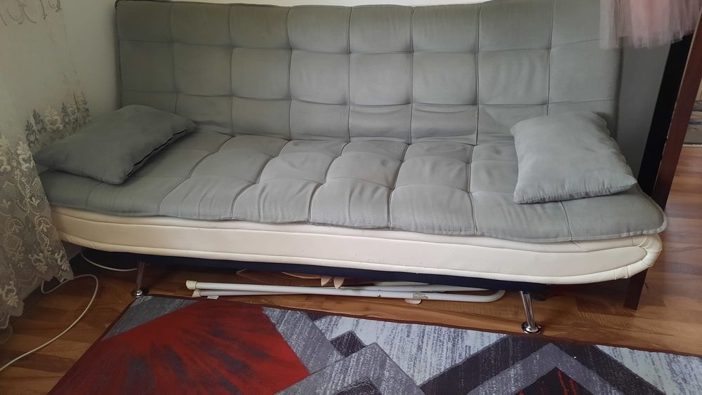 vand canapea extensibila