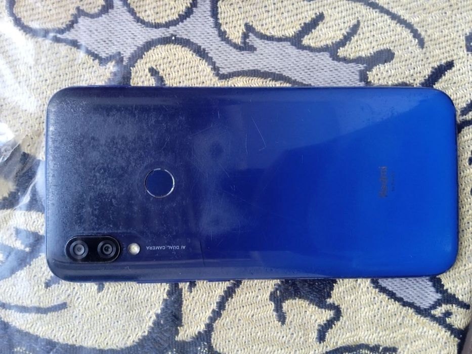 Redmi 7 Telefoni