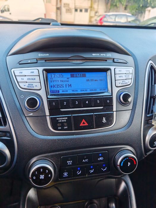 Hyundai IX 35.        .