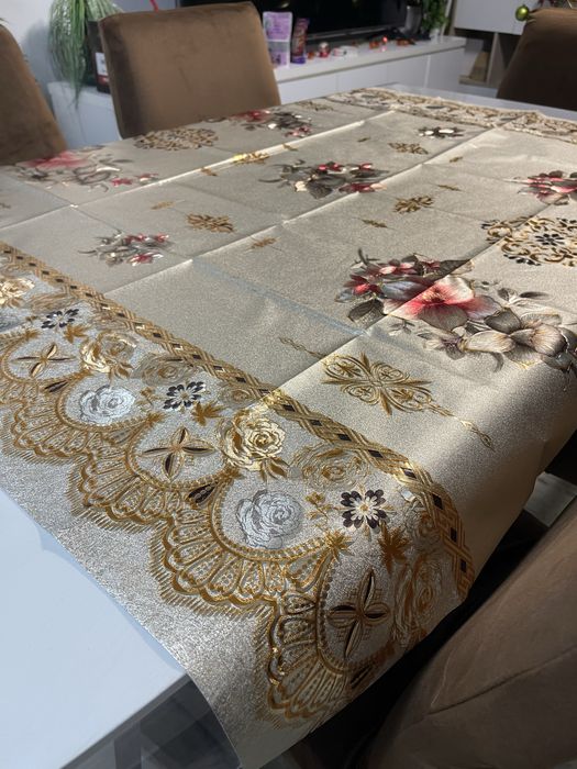 Fata de masa aurie 100x140 cm