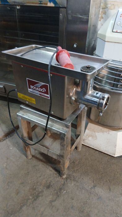 Mesarubka 12 lik 220v