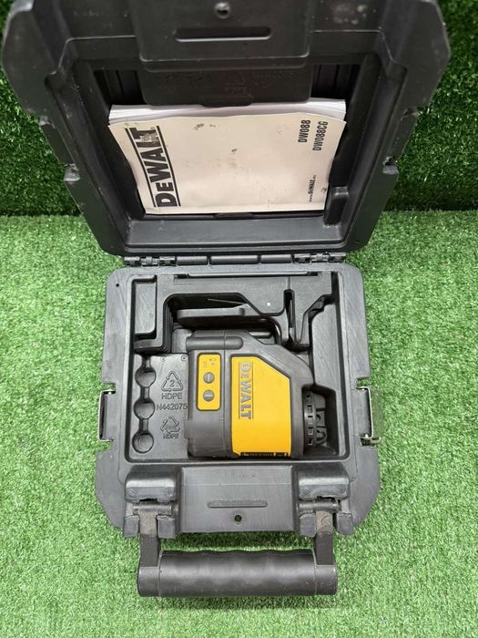 Лазер на DeWALT DW088
