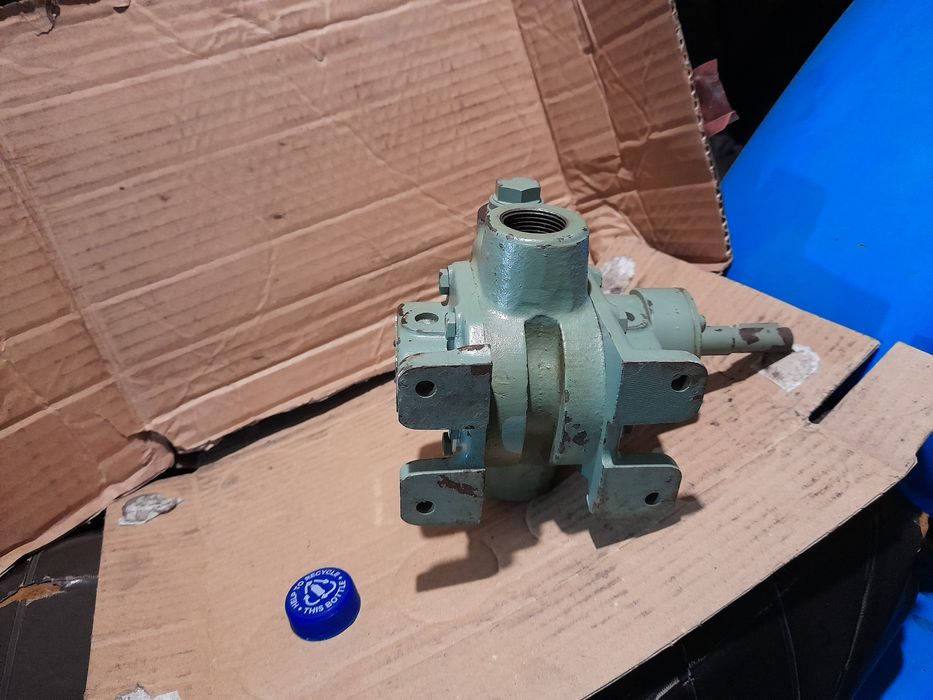 Хидравлична помпа , компресор за IFA , каре за селско стопанска техник