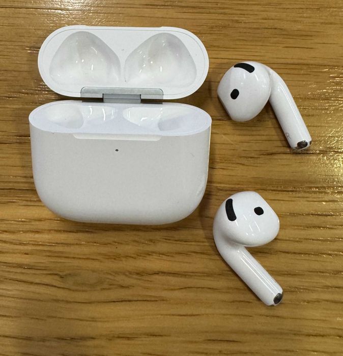 Airpods 4 (с шумоподавлением)