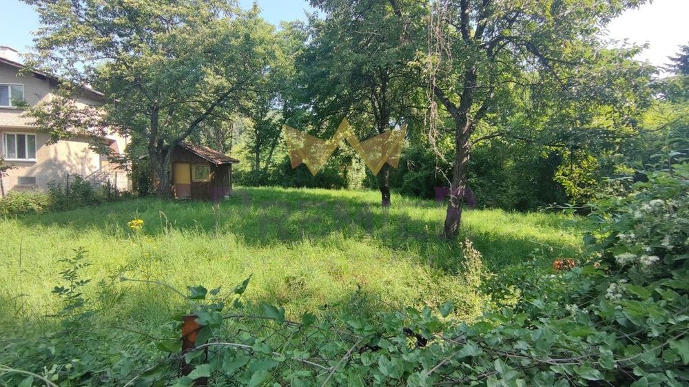 Парцел в Перник, област-с.Драгичево площ 600 цена 60000