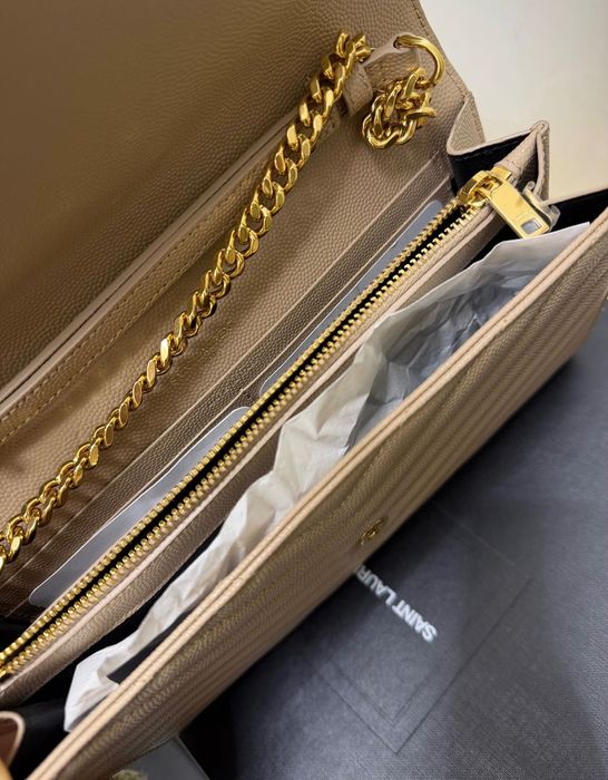 Кожаная сумка Yves Saint Laurent