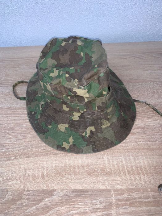 Vand Genunchiere , cotiere si palarie militara